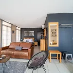 Coronell D'en Apartment
