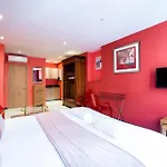 Coronell D'en Apartment