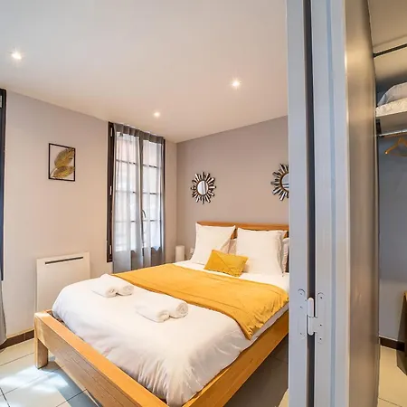 Coronell D'en アパート *