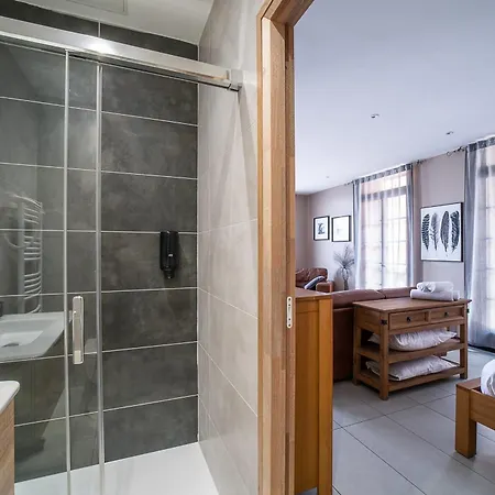 Coronell D'en アパート *